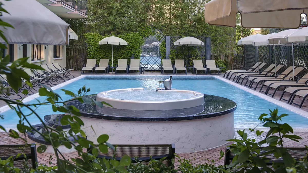Palace Hotel San Pietro, Bardolino, Lake Garda, Pool & Whirlpool