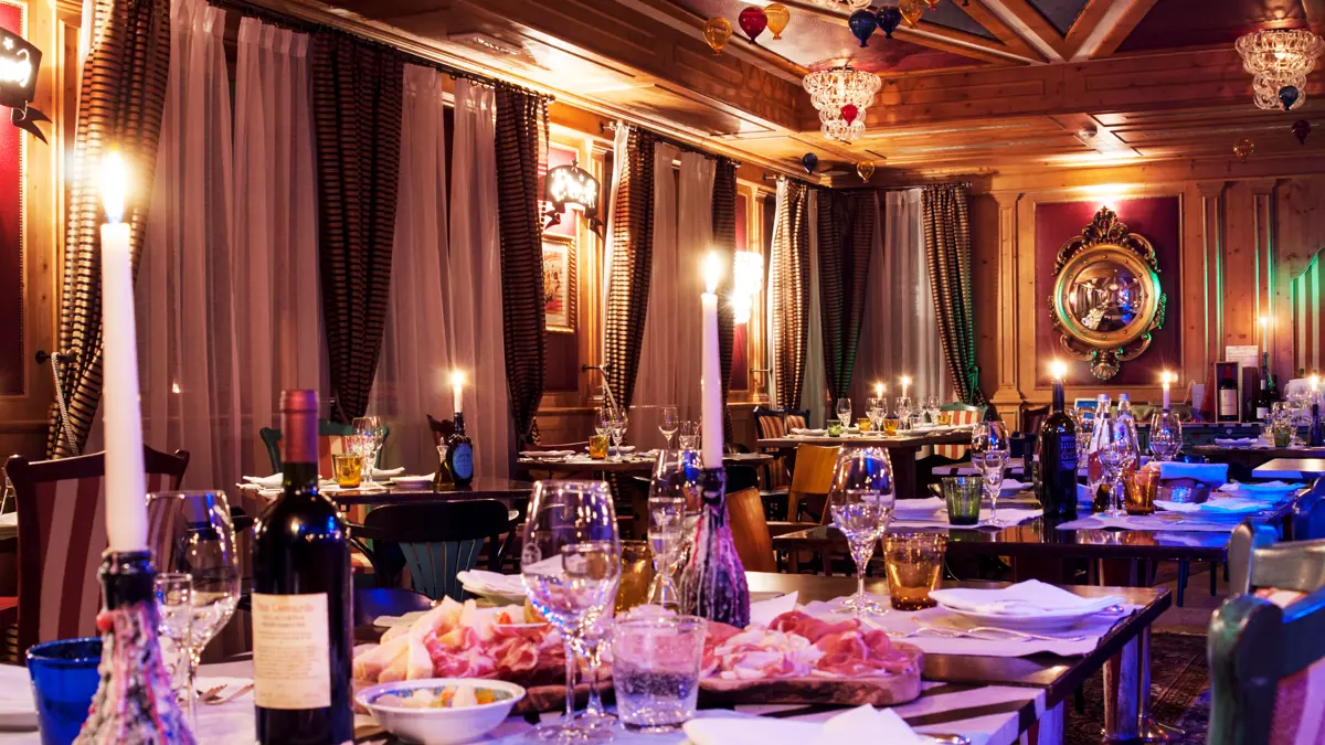 Inghams Italy Dolomites Madonna Di Campiglio Hotel Cristal Palace Restaurant Osteria Del Circo