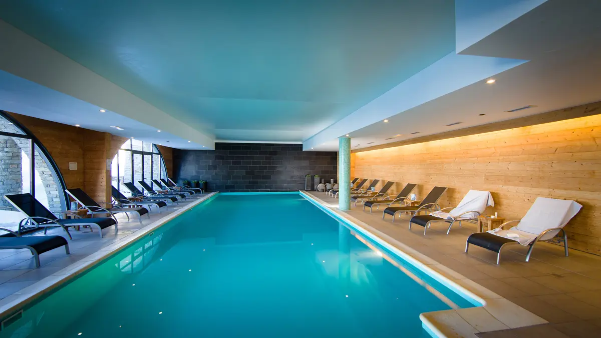 Hotel Le Kaya Les Menuires Pool 2