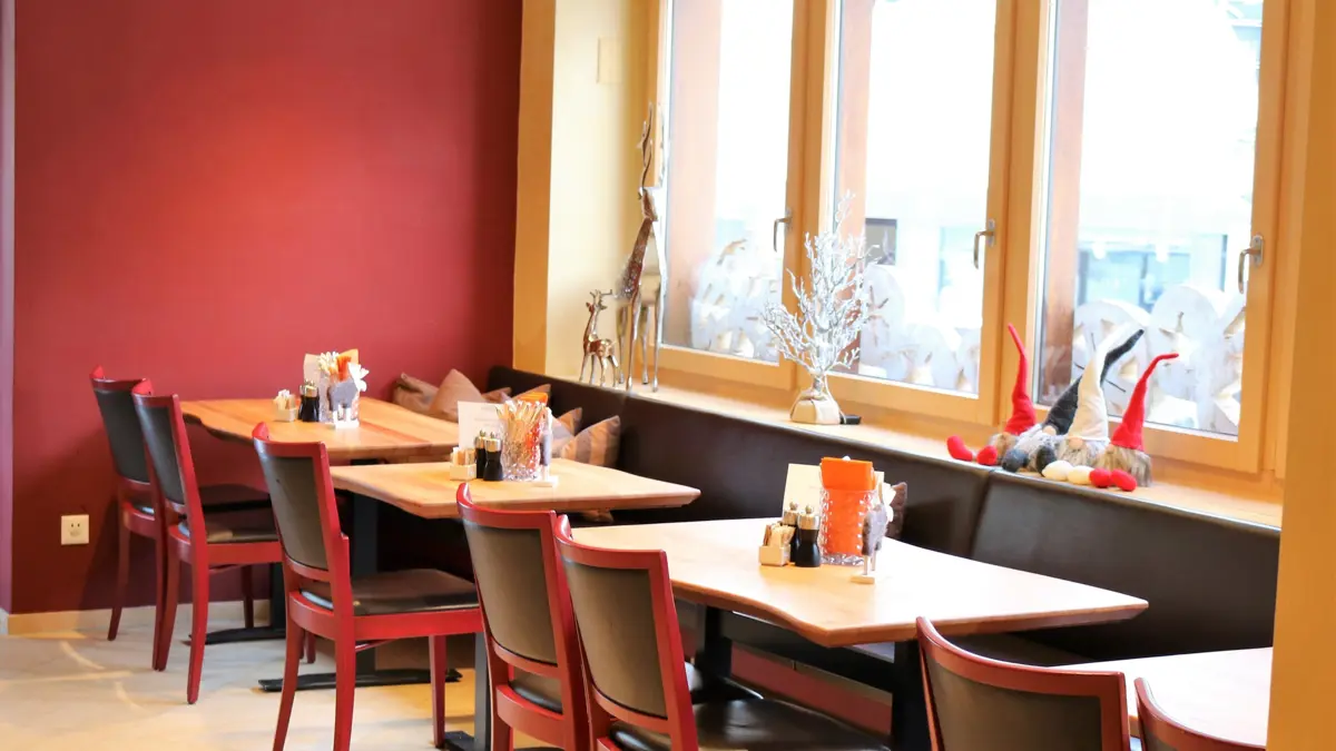 Hotel Schweizerhof St Moritz Restaurant (1)