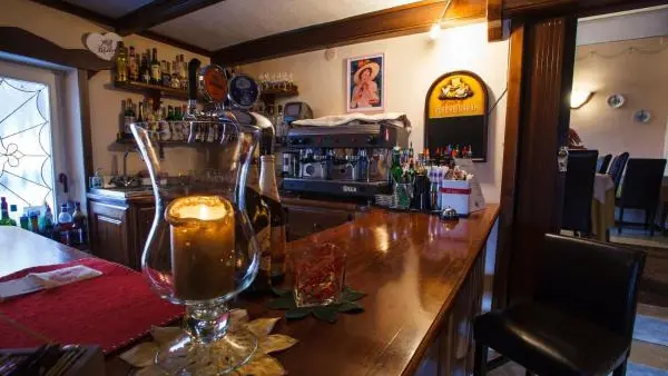 Inghams Italy Milky Way Sestriere Hotel Savoy Edelweiss Bar 3