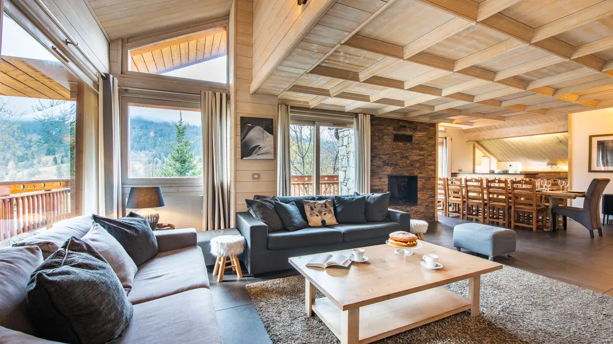Chalet Le Cedre Blanc Meribel Lounge 2