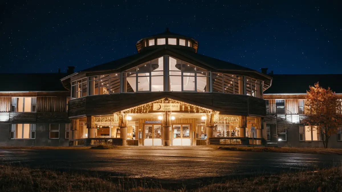 Ylläskaltio Hotel Yllas Evening Exterior