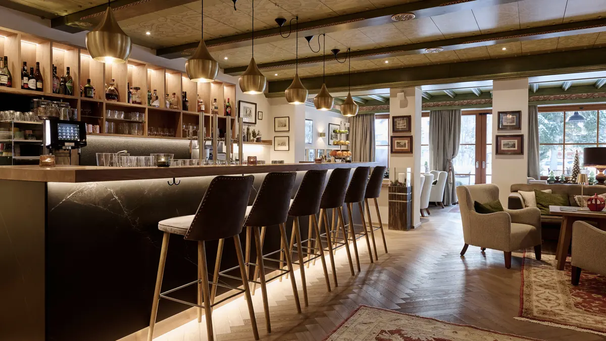 Hotel Haldenhof Lech Bar Area