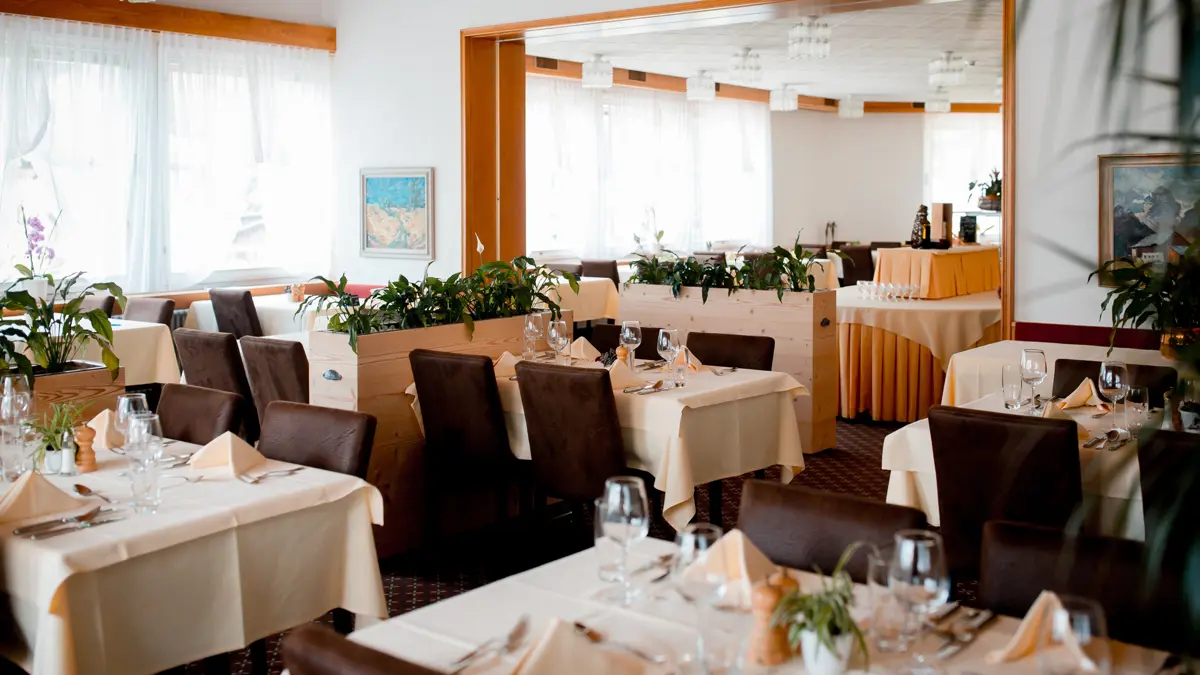 Hotel Sport Klosters Dining Room