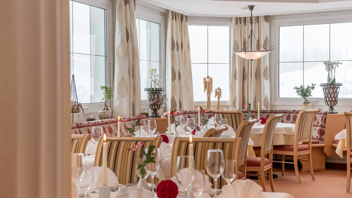 Hotel Olympia Obergurgl Dining Room