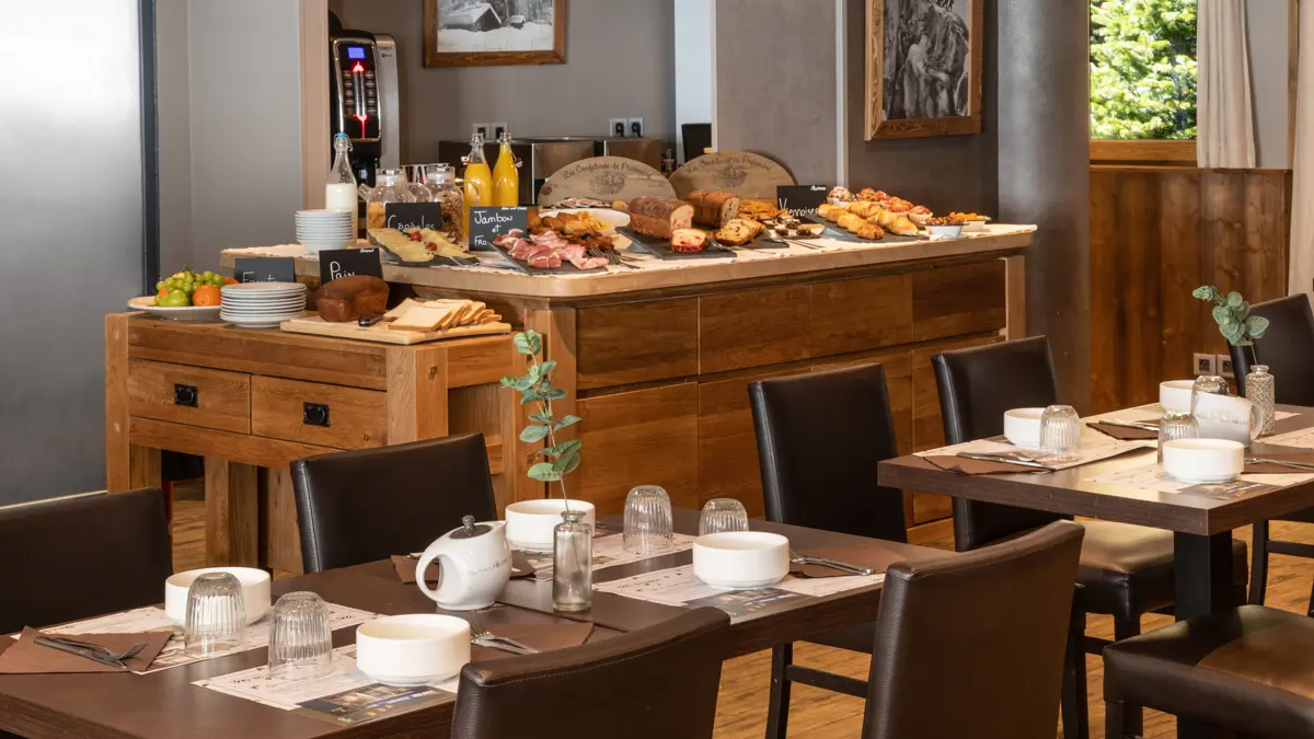 Hotel Ski Lodge Val d'Isere Buffet Breakfast