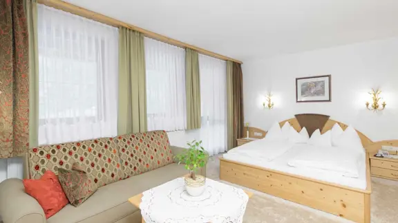 Superior type B room