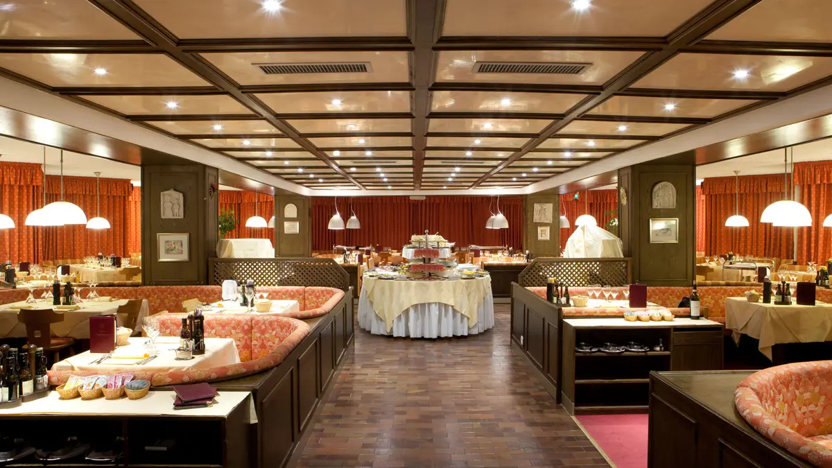 Inghams Italy Dolomites Arabba Hotel Portavescovo Restaurant