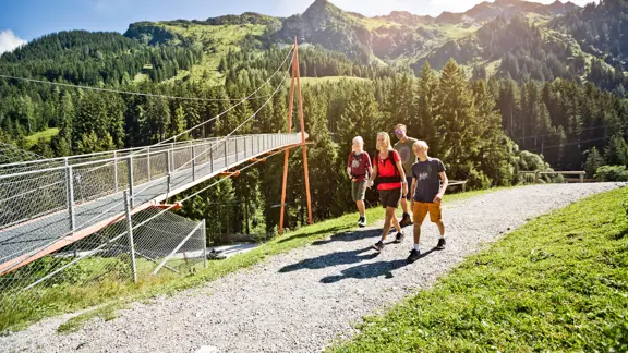 Saalbach Hinterglemm Golden Gate Bridge Of The Alps Copyright Saalbach.Com Mirja Geh Www.Mirjageh.Com