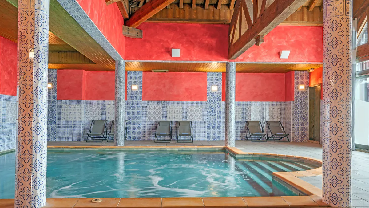 Village Montana Suites Tignes Swimming Pool