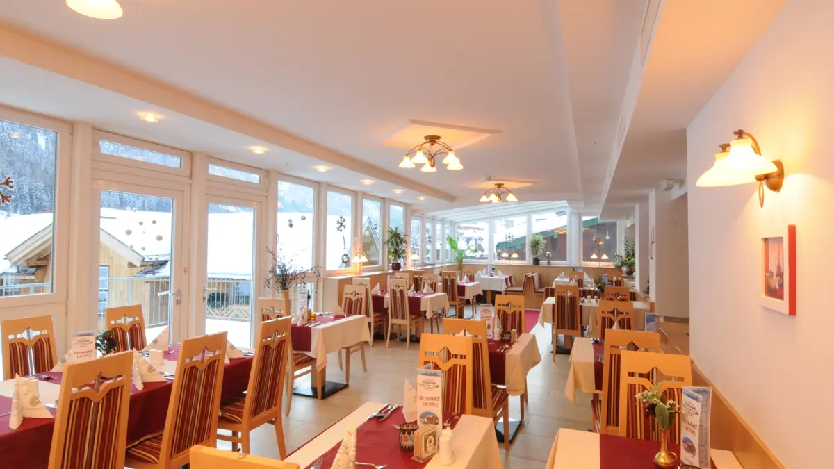 Hotel Nassereinerhof St Anton Dining Room