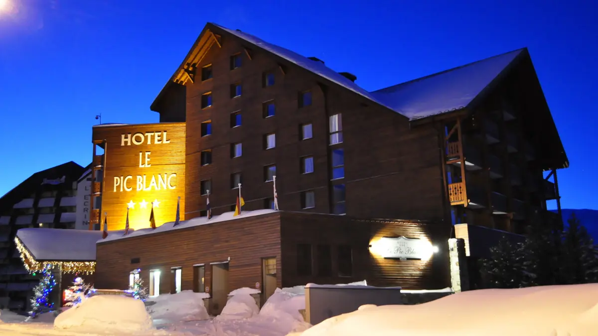 Hotel Pic Blanc Alpedhuez Exterior