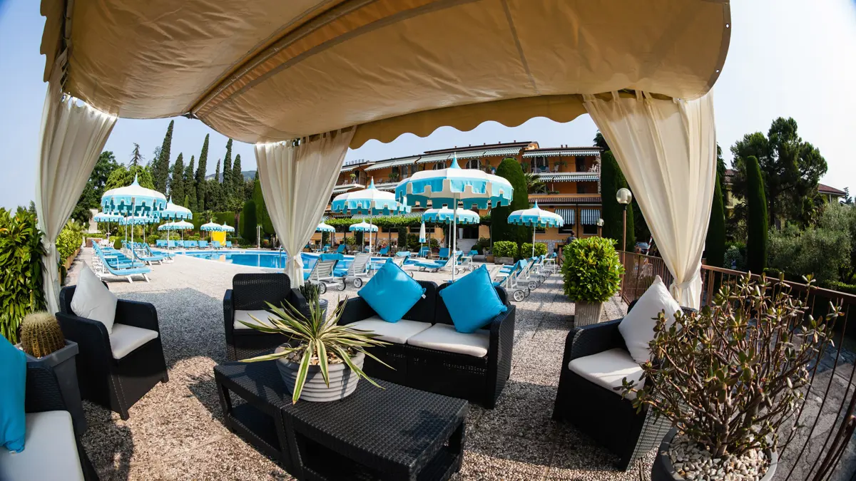 Hotel Garden Garda Poolside Terrace