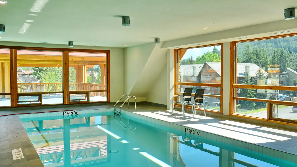 Moose Hotel Suites Banff Rooftop Pool 3