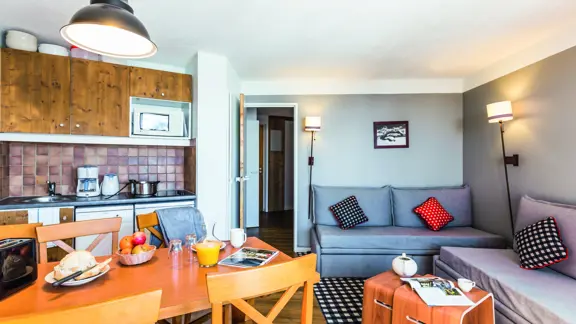 One bedroom alcove apartment