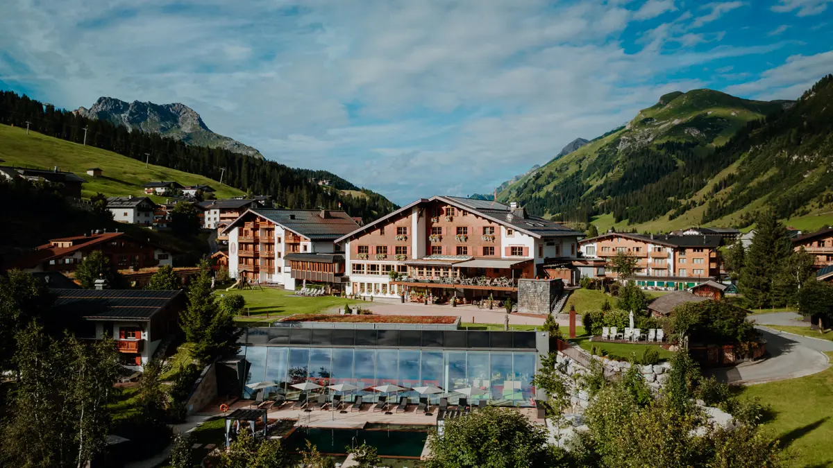 Hotel Austria Lech Hotel Exterior Gardens