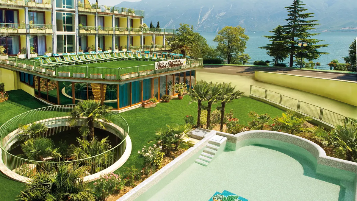 Limone, Hotel Alexander, Pool & Garden
