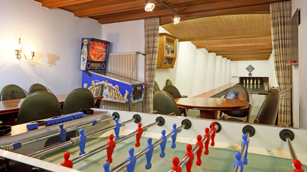 Hotel Sport Klosters Games Room