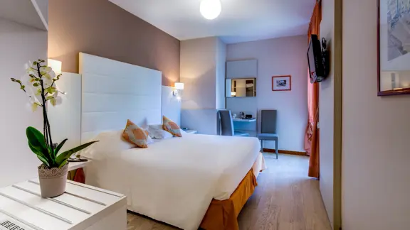 Partial sea view rooms