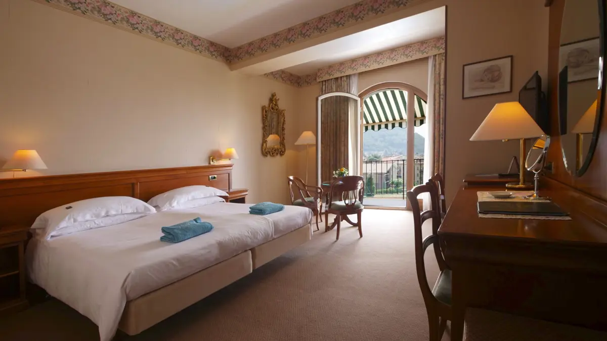 Hotel Garden Garda Typical Side Lake View Room