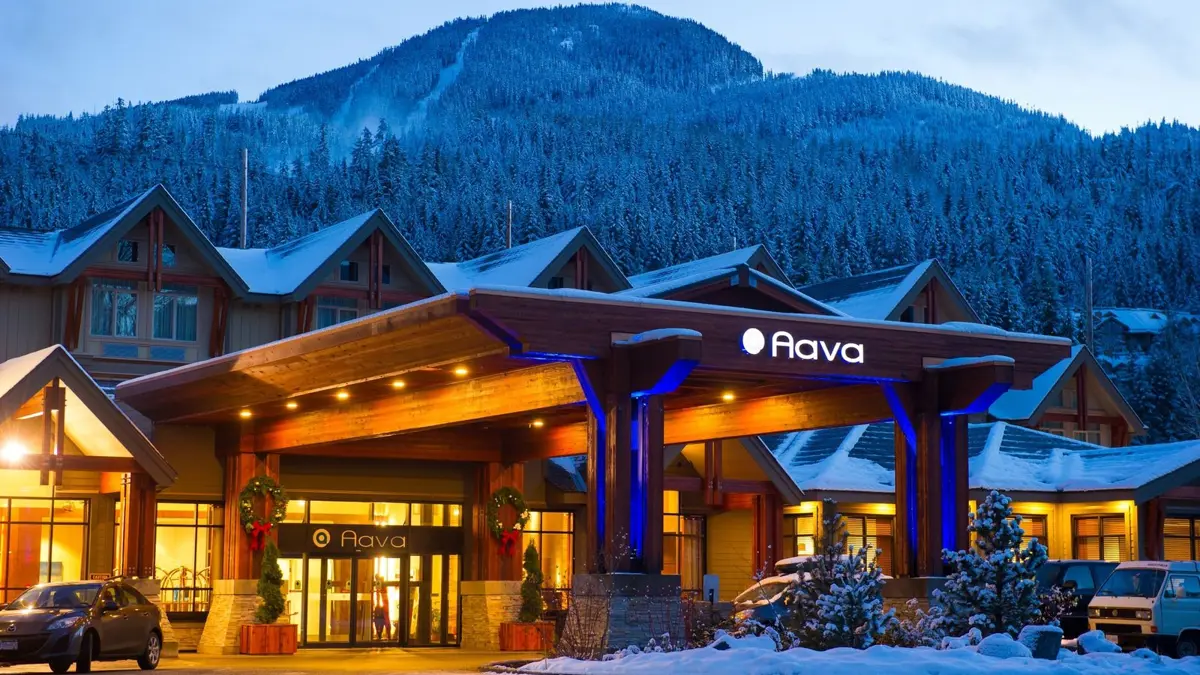 Hotel Aava Whistler Exterior (1)