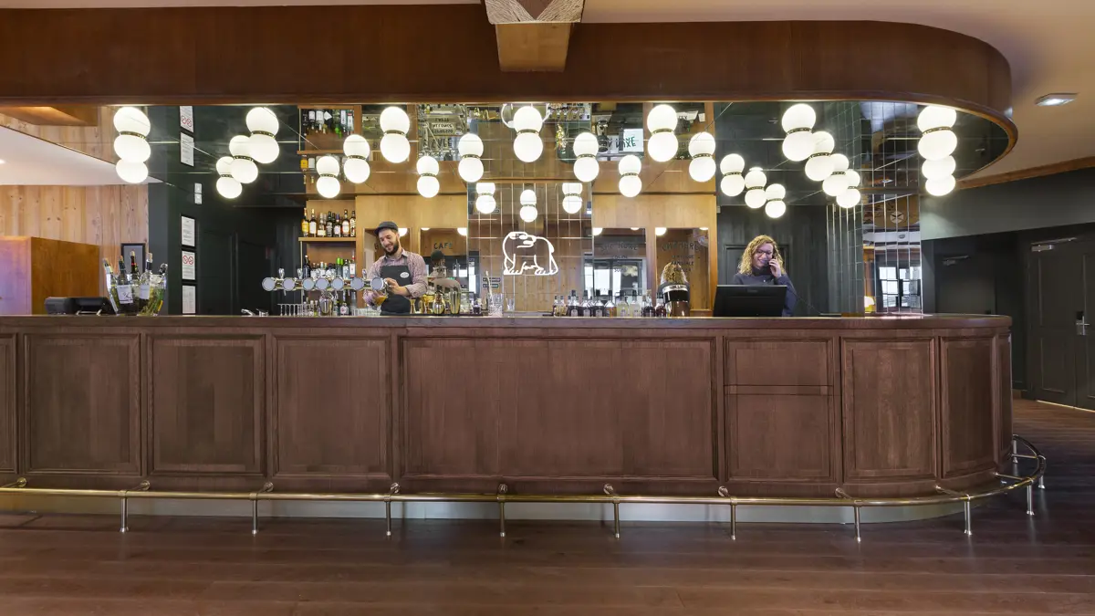 Ours Blanc Hotel And Spa Les Menuires Bar