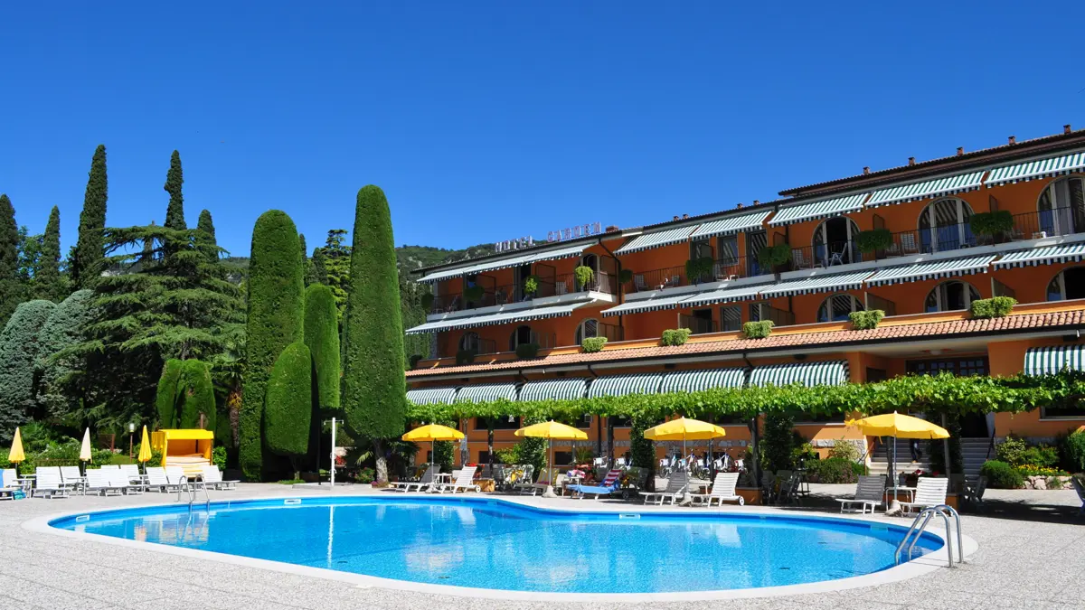 Hotel Garden Garda Outdoor Swimming Pool
