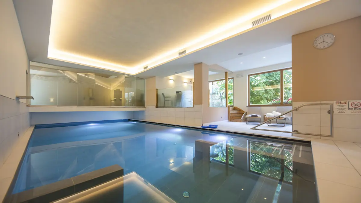 Inghams Italy Dolomites Canazei Hotel Cristallo Swimming Pool 2