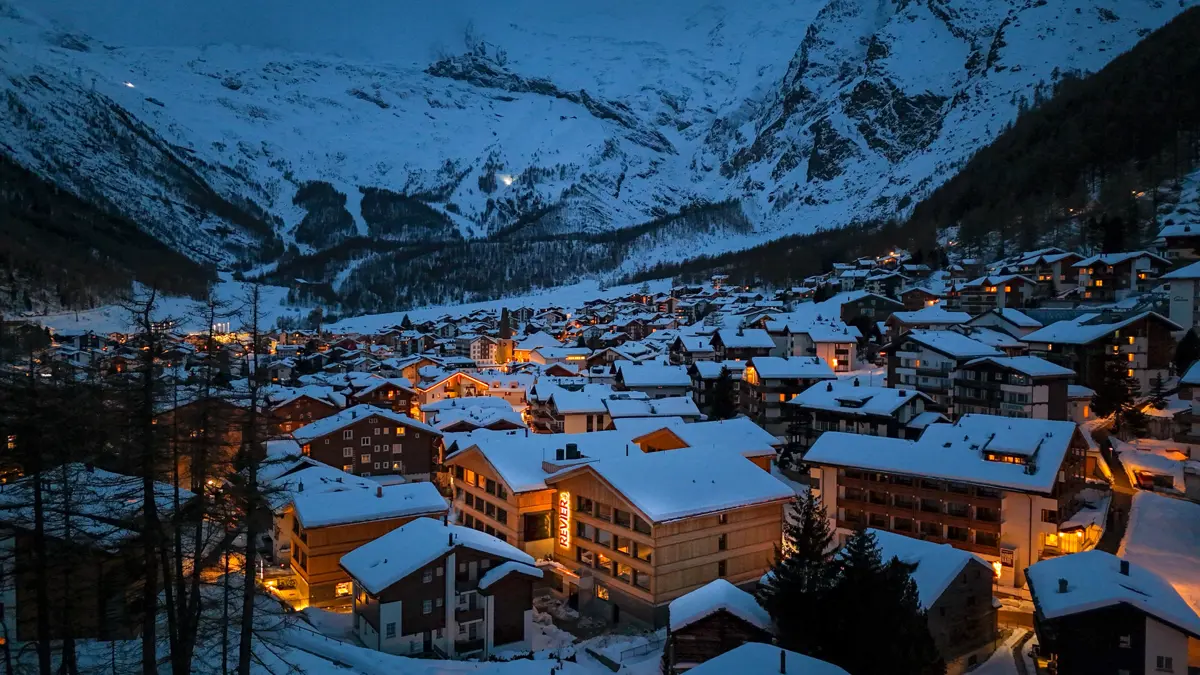 Revier Mountain Lodge Saas Fee Resort View Exterior