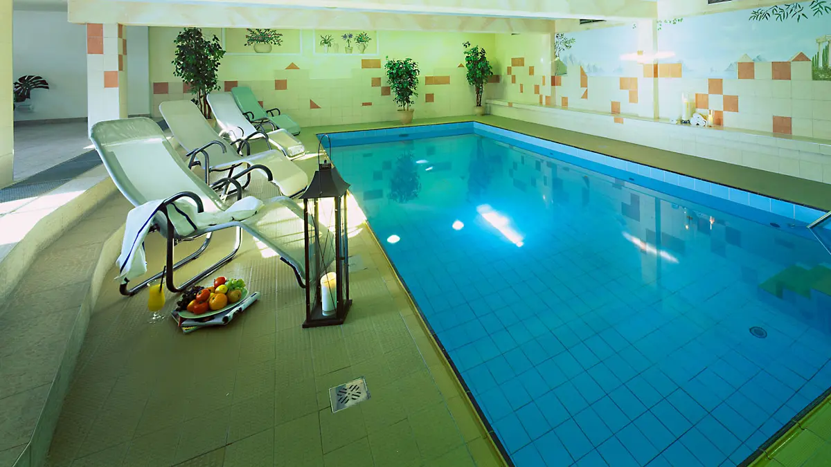 Alpenhotel Ramsauerhof Mayrhofen Swimming Pool (2)