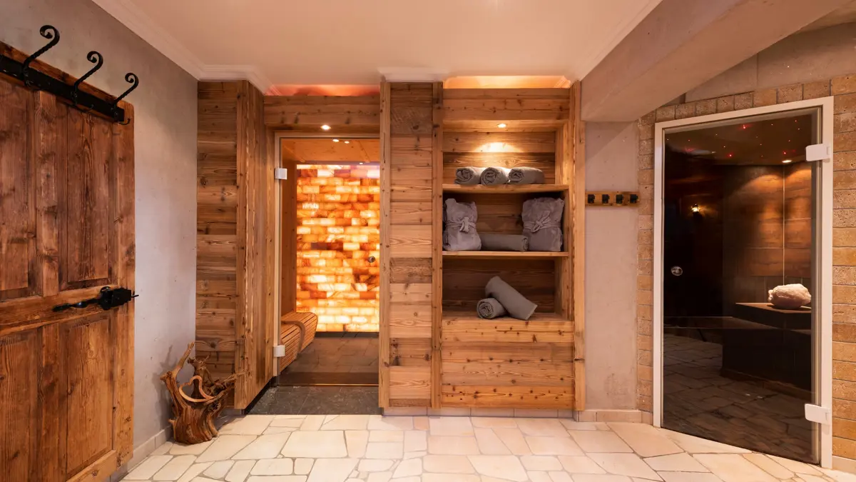 Hotel Stubaierhof Neustift Wellness Area Copyright Chris Hasibeder