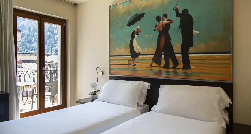 Hotel Antico Borgo Riva Lake Garda Standard Twin Room Italy (3)