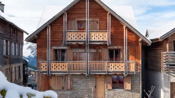 Chalet Etoile De Neige Alpe d'Huez Etoile De Neige Exterior Snowy