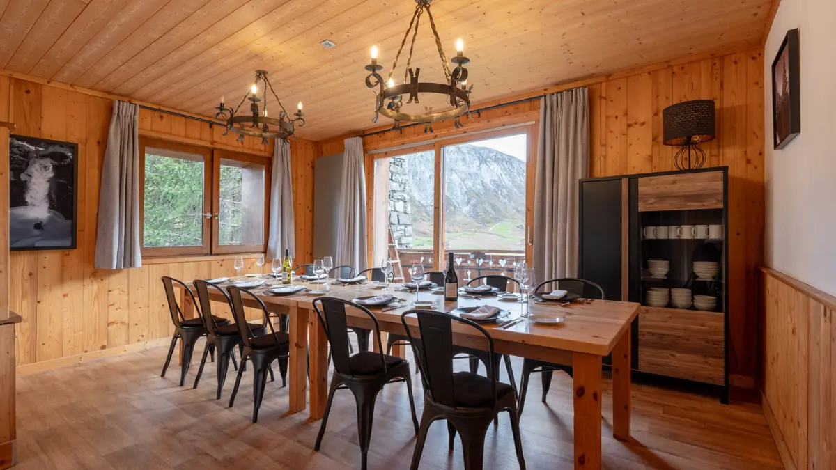 Chalet Les Arolles Tignes Dining Room 2