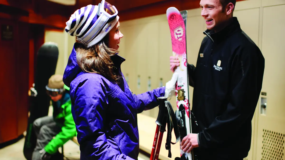 Pan Pacific Village Centre Hotel Whistler Canada Ski Valet Service