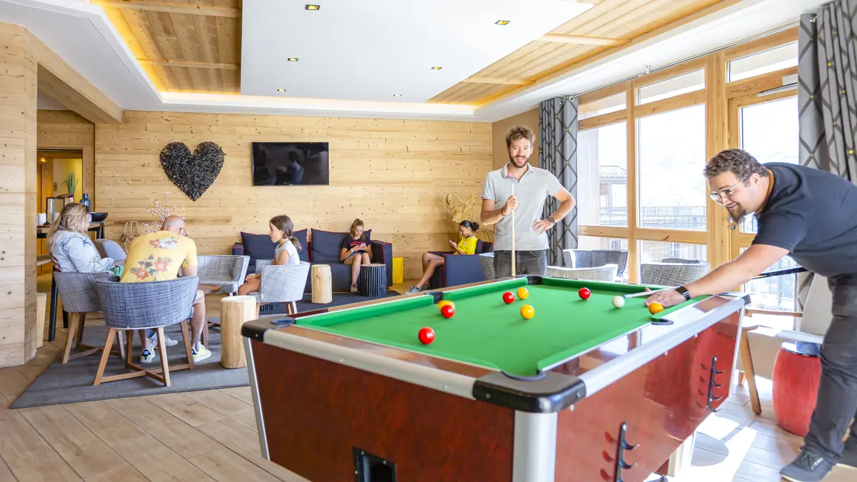 Residence Le Coeur Des Loges Les Menuires Bar Lounge