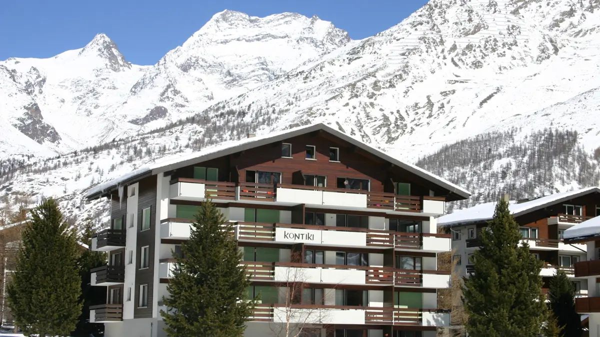 Allalin Apartments Saas Fee Exterior Winter