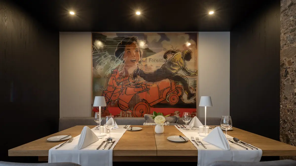 Q Hotel Maria Theresia Kitzbuhel Dining Area