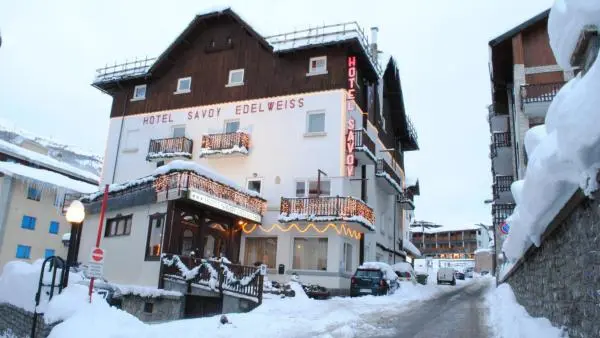 Inghams Italy Milky Way Sestriere Hotel Savoy Edelweiss Exterior