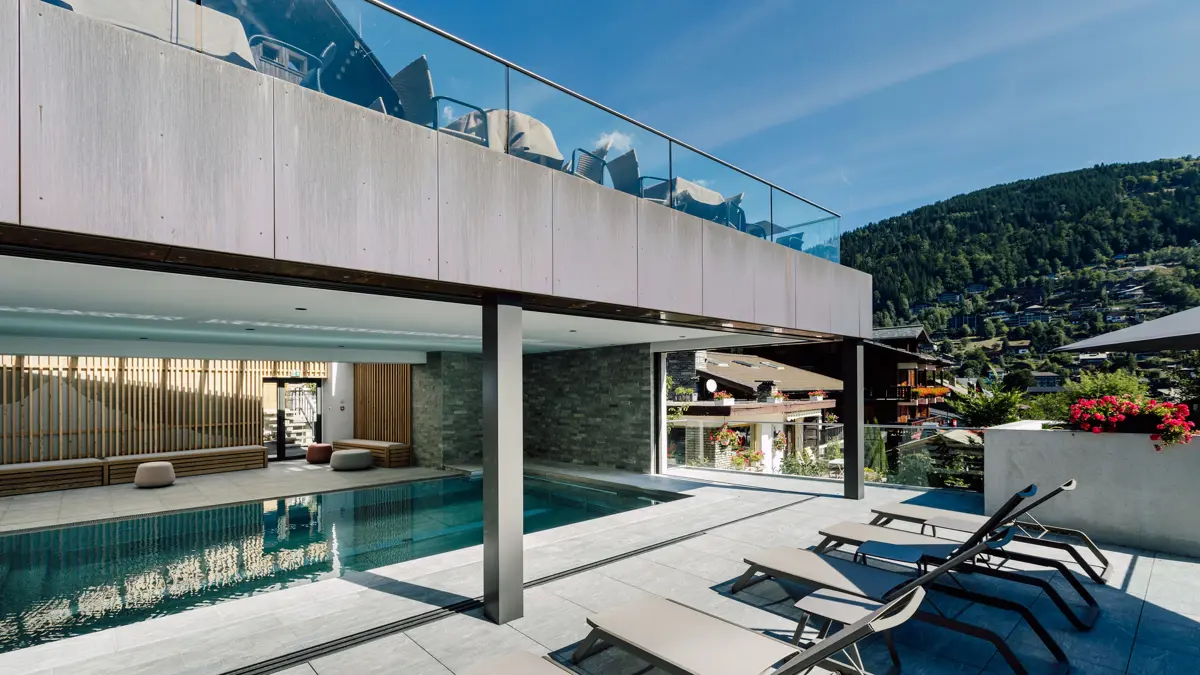 Hotel Les Champ Fleuris Pool Area Terrace