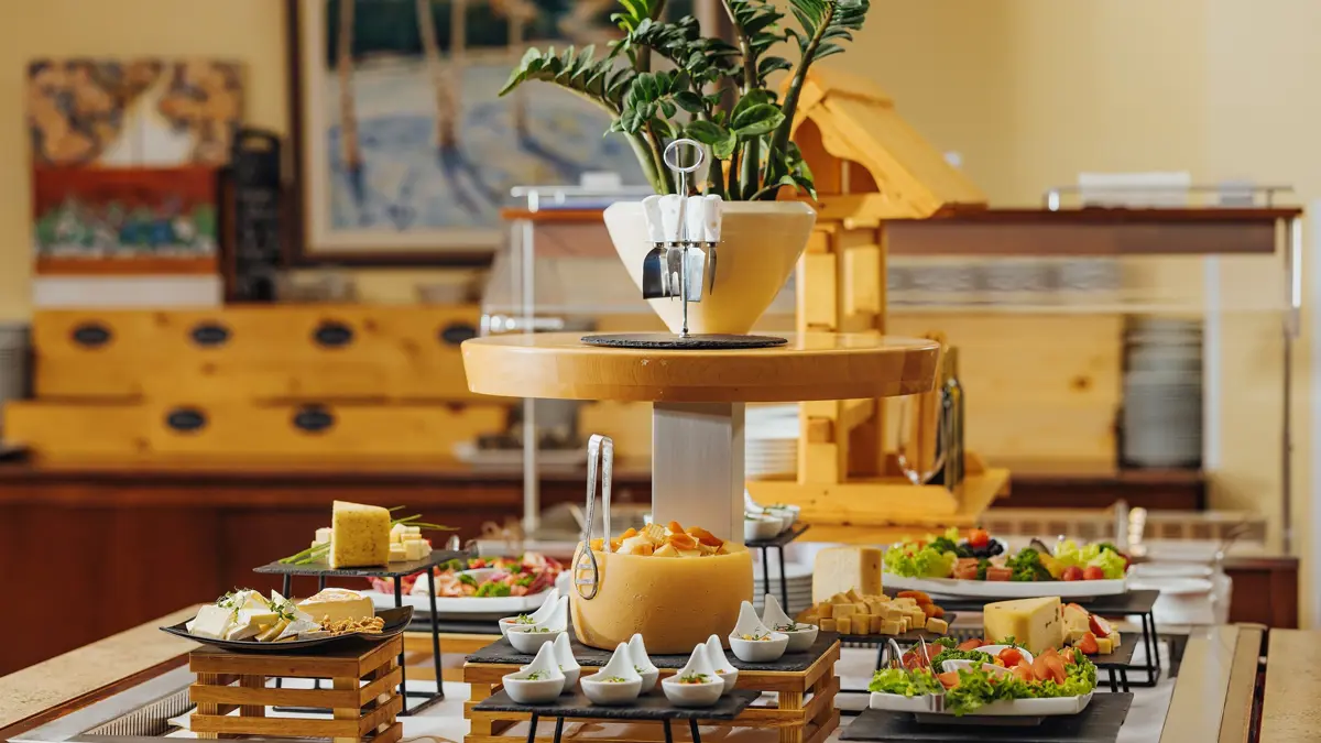 Ramada Hotel And Suites Kranjska Gora Breakfast Buffet