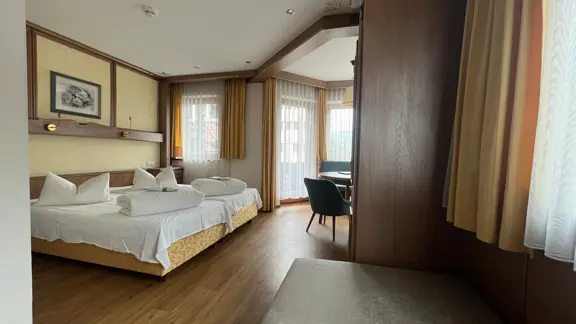 Standard Austrian twin room