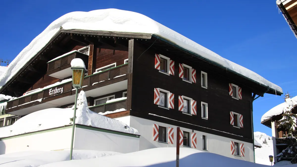 Hotel Erzberg Zurs Exterior 2