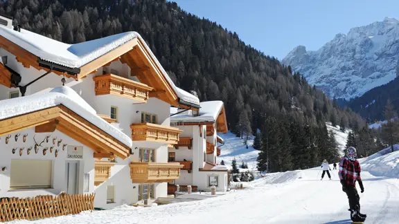 Inghams Italy Dolomites Selva Hotel Somont External