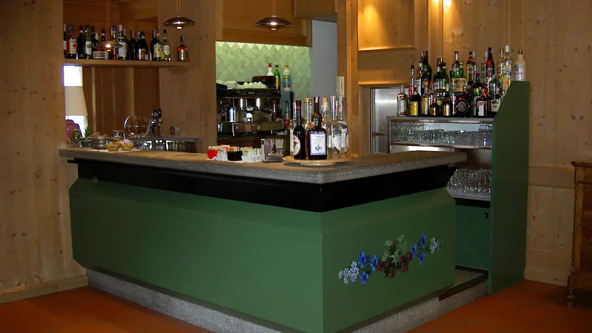 Inghams Italy Monterosa Gressoney Hotel Du Four Bar