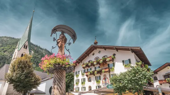 Alpenhotel Kramerwirt Mayrhofen Exterior Copyright ALPIGRAPHIE