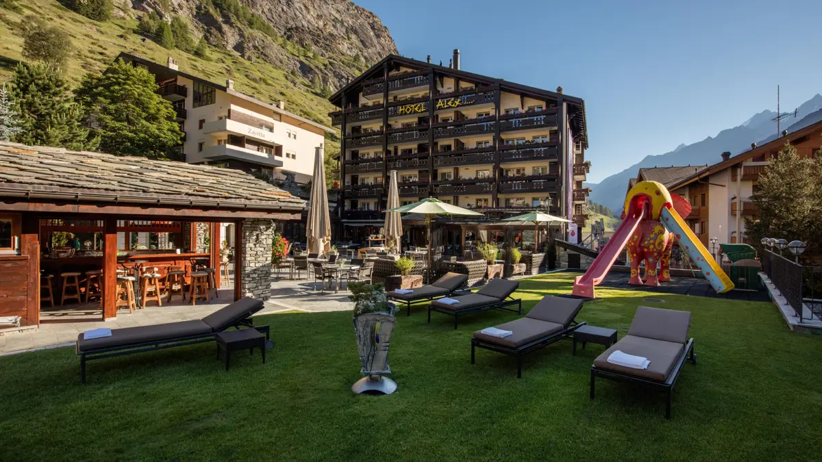 Hotel Alex Zermatt Exterior And Garden 2