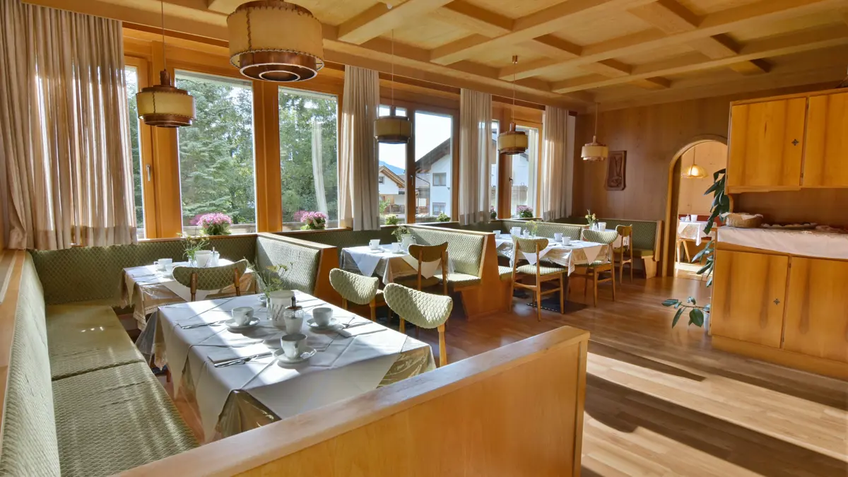 Inghams Italy Dolomites Kronplatz Hotel Garni Pe De Munt Restaurant