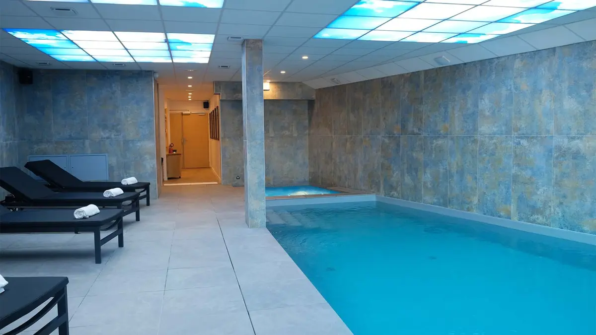 Hotel Le Mottaret Meribel Pool